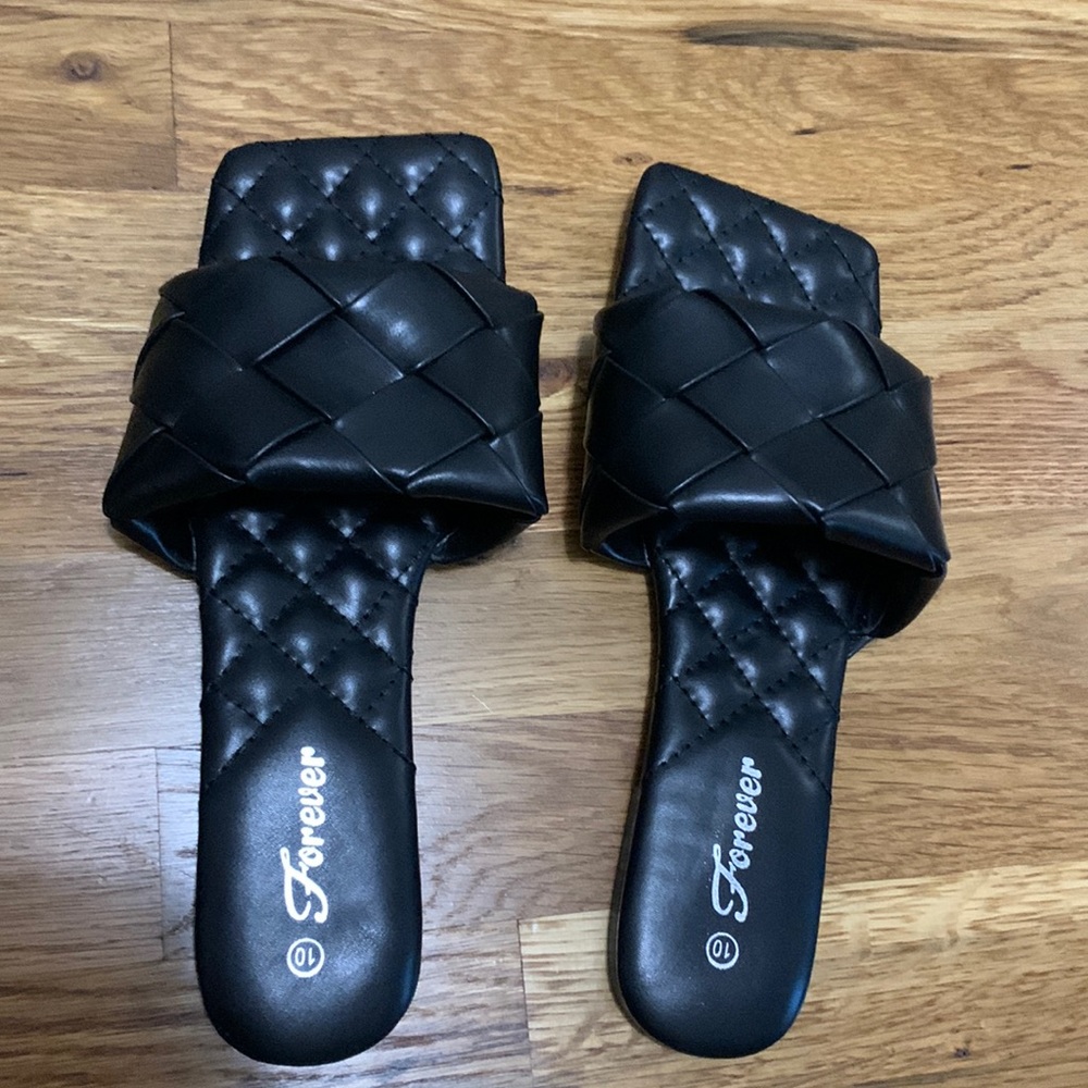 💕5/$15 Forever Square Toe Sandals , NEW in black